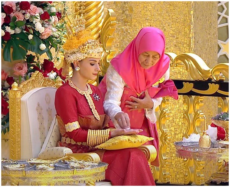 Hoàng tử hấp dẫn nhất châu Á tổ chức hôn lễ dát đầy vàng, nhan sắc cô dâu gây chú ý - 5