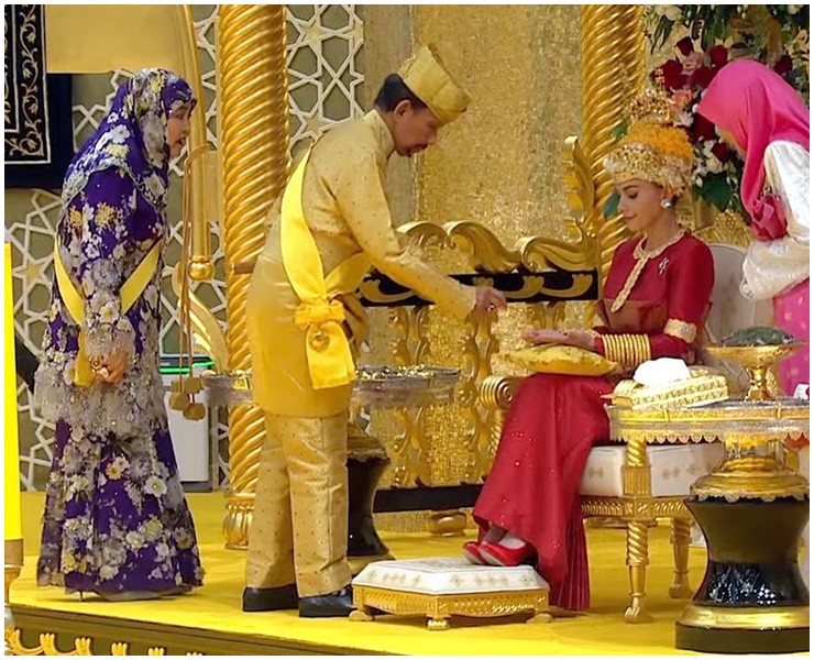 Hoàng tử hấp dẫn nhất châu Á tổ chức hôn lễ dát đầy vàng, nhan sắc cô dâu gây chú ý - 7