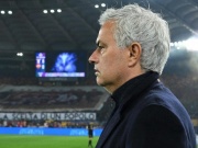 Bóng đá - Mourinho chỉ trích VAR và trọng tài, bị HLV đối thủ phản pháo ra sao?