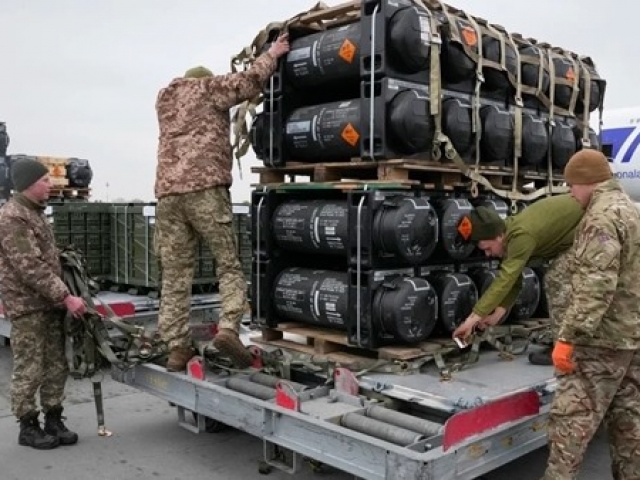 Thế giới - Mỹ "mất dấu" hơn 1 tỷ USD vũ khí hỗ trợ Ukraine