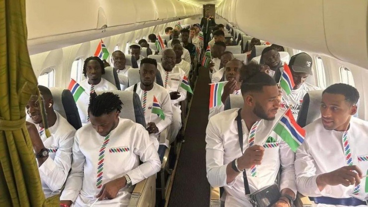 Cả đội Gambia trải qua thời khắc sinh tử với sự cố kinh hoàng trên máy bay. ẢNH: GETTY