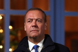 Ông Medvedev cảnh báo "rắn" nếu Ukraine có hành động leo thang trong lãnh thổ Nga