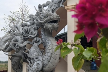 Chiêm ngưỡng hai hình tượng rồng ở ngôi chùa Quảng Trị