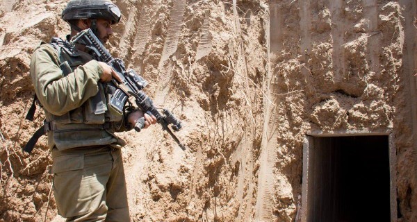 Việc đi vào đường hầm do Hamas đào luôn là cơn ác mộng với binh lính Israel.