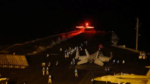 Biển Đỏ nóng bỏng, đội tàu chiến của EU sắp “hành động cứng rắn” với Houthi? - 2