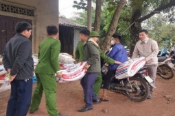 Tin tức trong ngày - Vụ "hôi của" xe tải bị lật: "Tôi rất áy náy!"