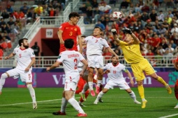 Bóng đá - Tranh cãi bàn thắng hụt của Trung Quốc: Vì sao VAR không công nhận?