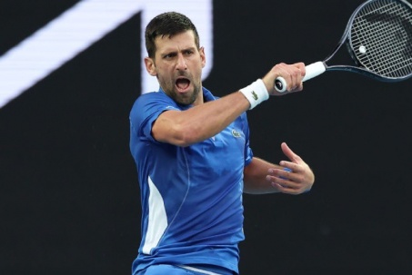 Video tennis Djokovic - Prizmic: Bất ngờ set 2, "Nhà vua" gặp khó (Australian Open)