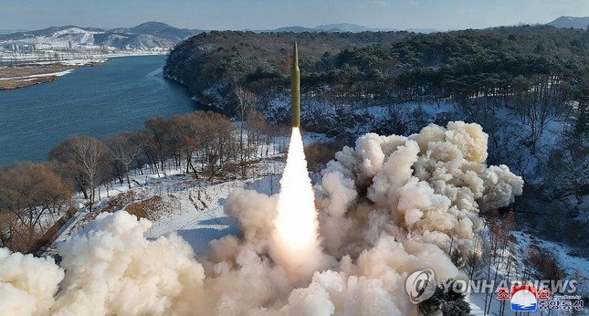 Hình ảnh vụ phóng tên lửa mới nhất của Triều Tiên. Ảnh: Yonhap