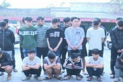 Pháp luật - Mâu thuẫn cá nhân, 29 đối tượng mang hung khí đi hỗn chiến
