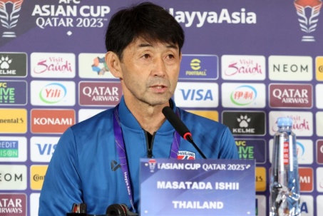 HLV trưởng ĐT Thái Lan muốn đội nhà noi gương ĐT Việt Nam ở Asian Cup