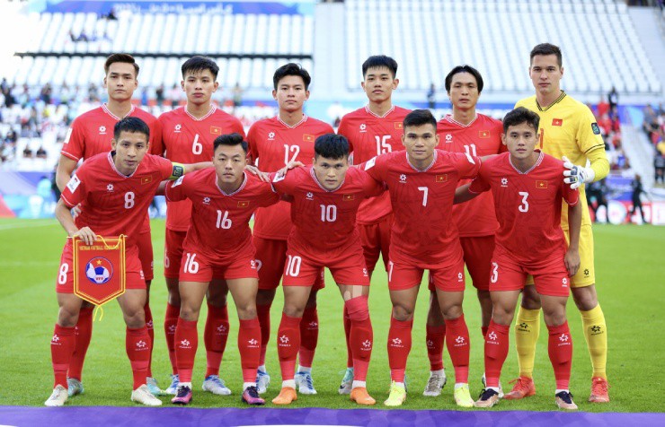 ĐT Việt Nam tụt 1 bậc trên bảng xếp hạng FIFA sau trận thua Nhật Bản