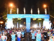 Thể thao - Hàng ngàn người chạy bộ và mở đầu năm mới 2024 cùng HCMC Marathon