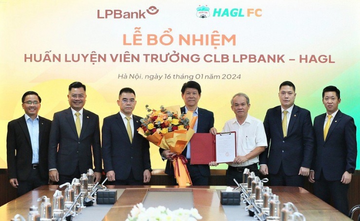 Ông Vũ Tiến Thành chính thức được bổ nhiệm làm HLV trưởng CLB Bóng đá LPBank HAGL.