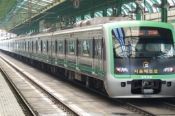 Du lịch - Du lịch ngày Tết: 6 mẹo giữ an toàn khi đi tàu nhất định bạn phải biết