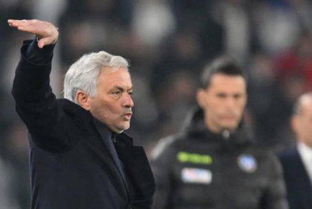 Roma chính thức sa thải HLV Jose Mourinho, có đại gia châu Âu nào mời về?