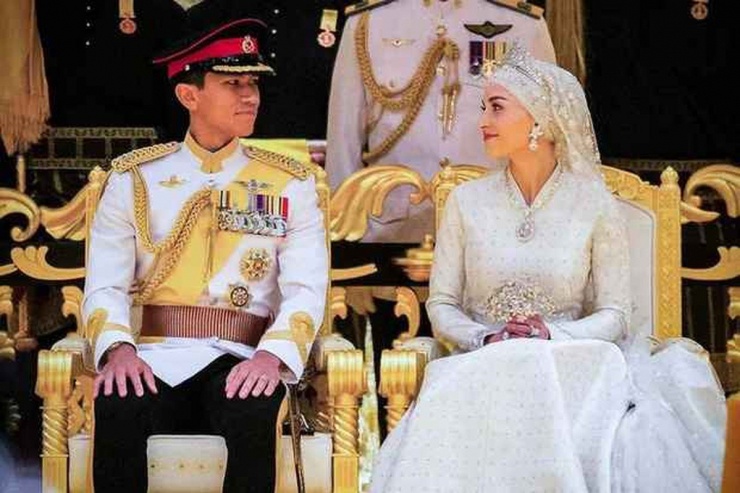 Chuyện tình cổ tích ít người biết của của Hoàng tử Brunei và vợ - 1
