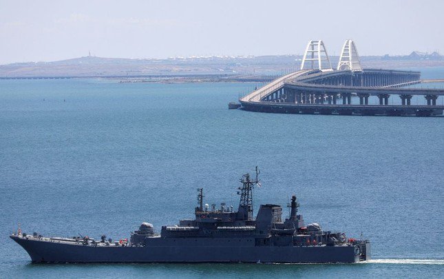 Sĩ quan Nga lĩnh án tù vì mua thiết bị phòng thủ không hiệu quả để bảo vệ cầu Crimea - 1