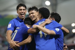 Thái Lan "công phá" bảng xếp hạng FIFA, kém ĐT Việt Nam mấy bậc?