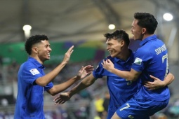 Bóng đá - Hấp dẫn bảng xếp hạng Asian Cup: Rực rỡ Thái Lan "lên đỉnh", xếp trên Saudi Arabia