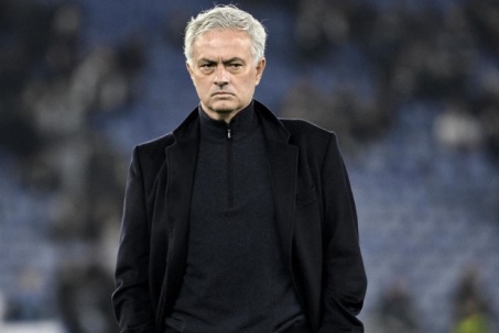 "Người đặc biệt" Mourinho kiếm gần 100 triệu euro nhờ bị sa thải