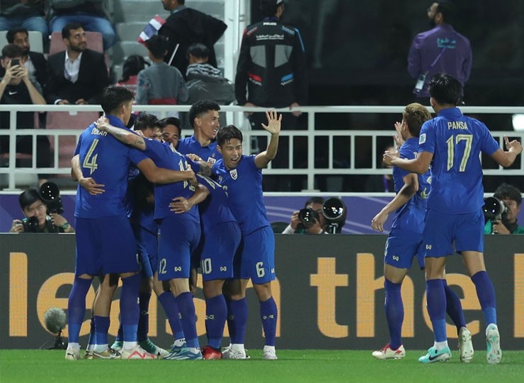 ĐT Thái Lan chơi tốt ở trận mở màn Asian Cup 2023