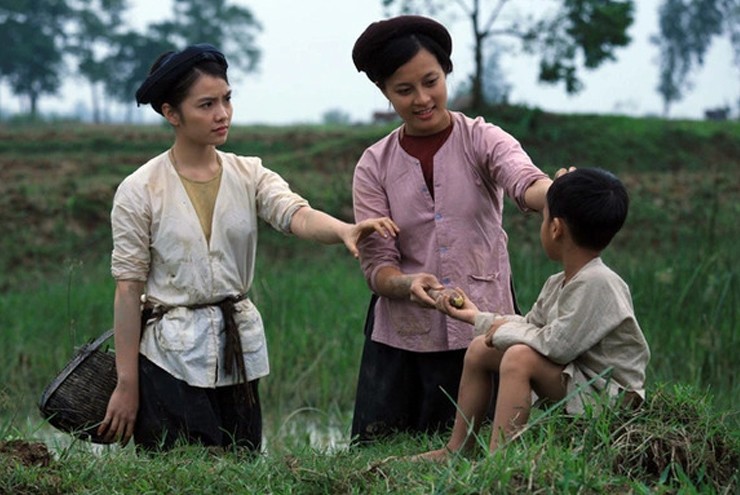 Khai thác đề tài nông thôn chân thực, gần gũi, “Thương nhớ ở ai” của đạo diễn Lưu Trọng Ninh từng là tác phẩm gây sốt màn ảnh nhỏ vào năm 2017.
