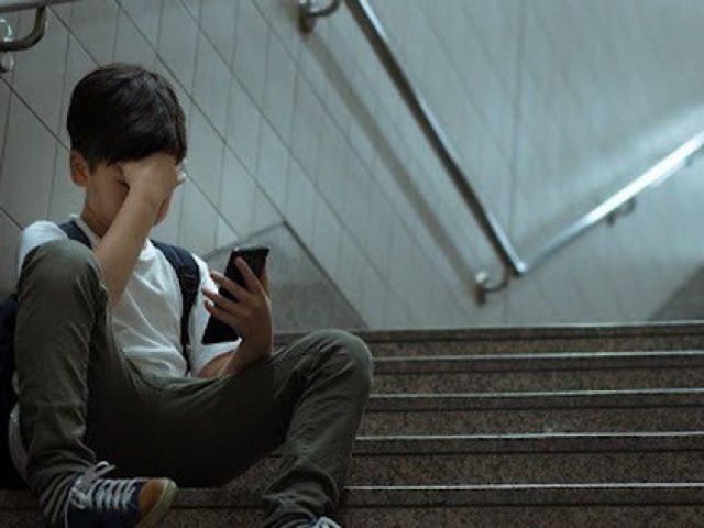 Giáo dục - du học - Mấy tuổi thì cha mẹ nên nói với con về 'phim đen'?