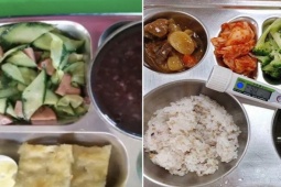 Bạn trẻ - Cuộc sống - Tò mò bữa ăn ở trường của con, người mẹ "rơi nước mắt" khi thấy giáo viên gửi ảnh thực tế