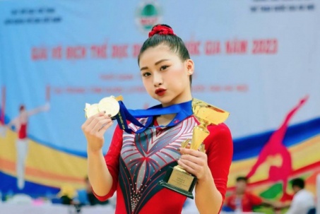 Hot girl thể dục Phạm Như Phương làm xôn xao thể thao Việt Nam: Chờ khởi đầu mới