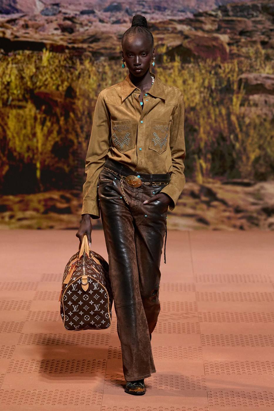 Bộ sưu tập Louis Vuitton Thu Đông 2024 của Pharrell ấn tượng với sự xa hoa, tinh tế - 6