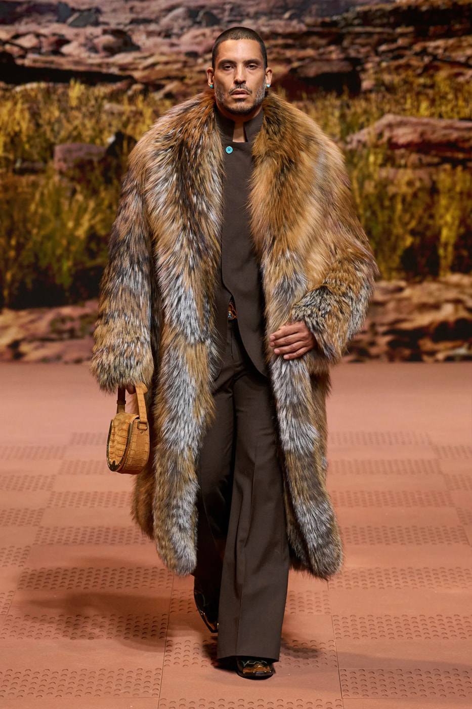 Bộ sưu tập Louis Vuitton Thu Đông 2024 của Pharrell ấn tượng với sự xa hoa, tinh tế - 2