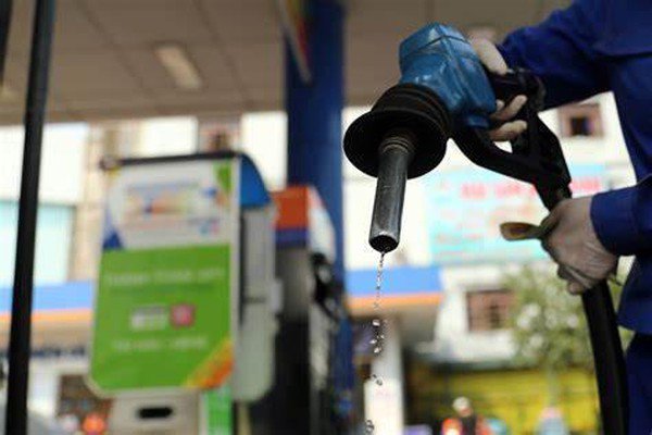 Giá&nbsp;xăng dầu đồng loạt tăng