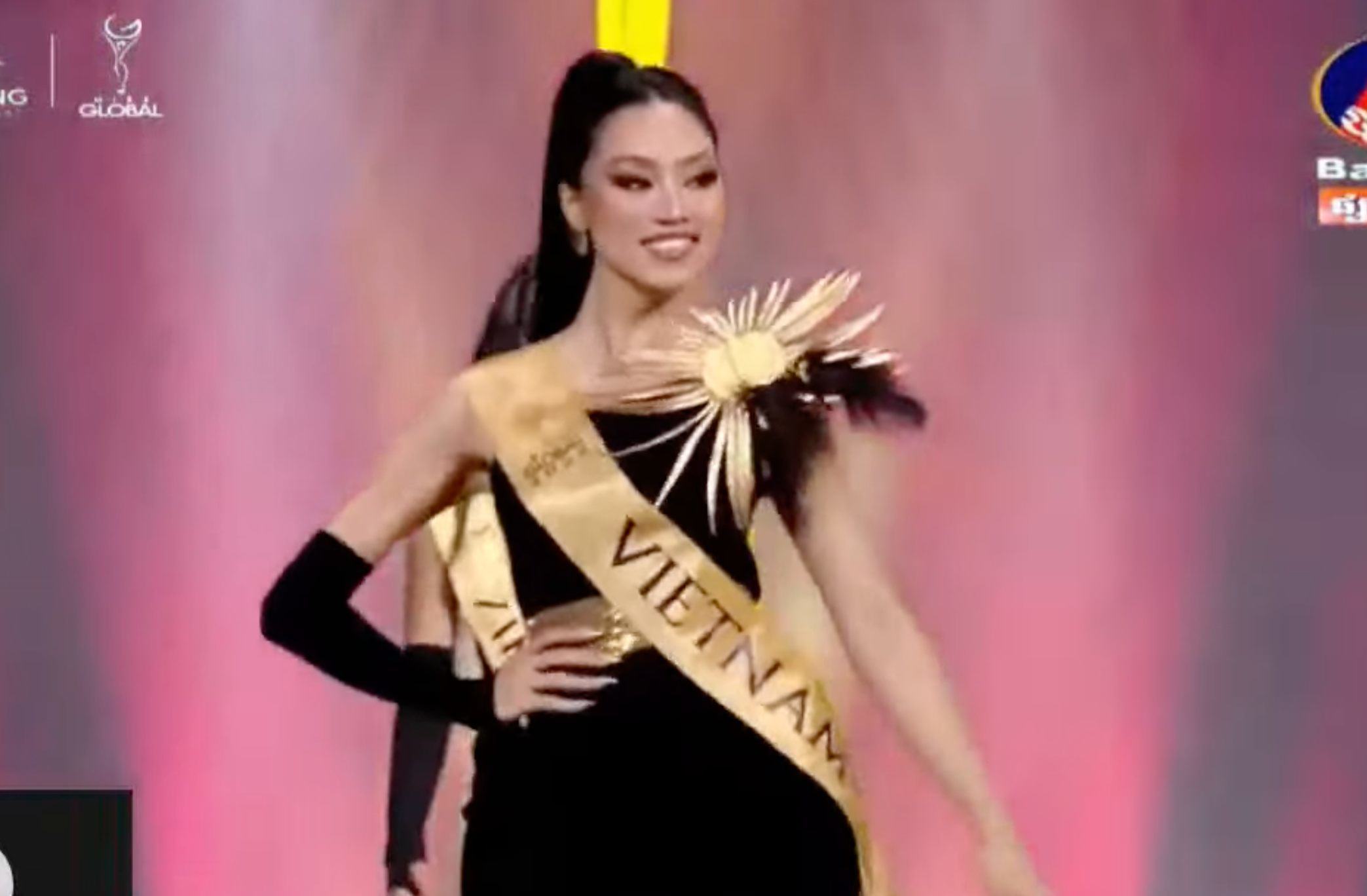 Đại diện Việt dù trả lời lạc đề, nói tiếng Anh ấp úng trở thành Á hậu 4 Hoa hậu Toàn cầu 2023 - 2