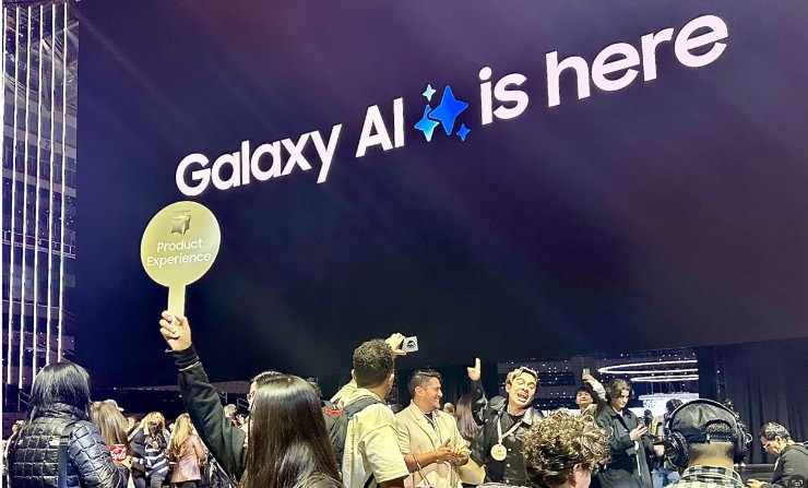 Samsung bỏ xa Apple trong cuộc đua smartphone AI
