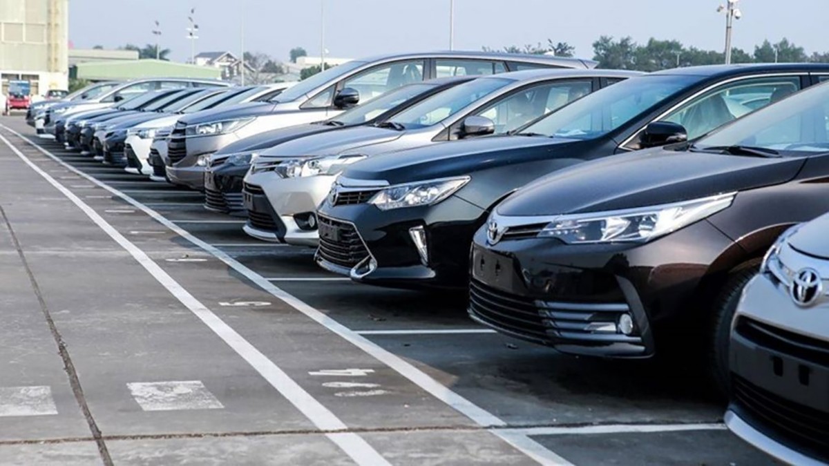 10 mẫu ô tô ít khách nhất tại Việt Nam năm 2023 - 1