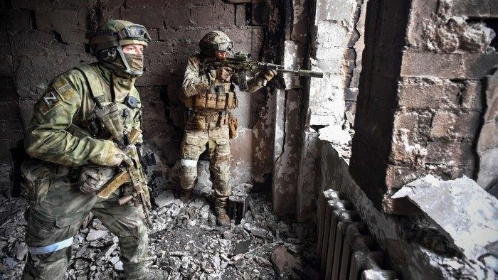 Ukraine dự đoán Nga sẽ sớm thay đổi chiến lược tấn công. Ảnh: FT