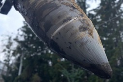 Thế giới - Ukraine nói về nghi vấn 3 tên lửa Kinzhal của Nga "bị lỗi", không phát nổ khi đâm xuống đất