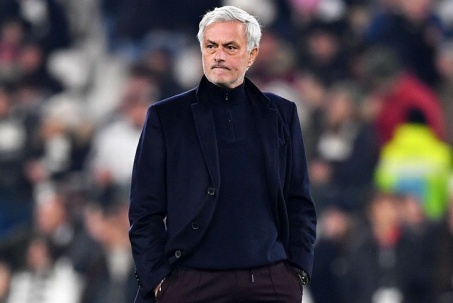 Nóng Mourinho đồng ý dẫn dắt "đại gia" Saudi Arabia sau khi bị Roma sa thải