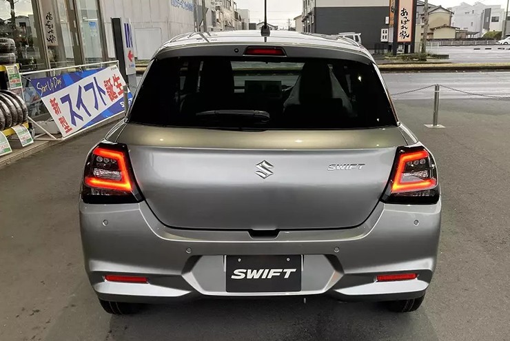 Suzuki Swift mới lộ diện, nhiều khả năng về Việt Nam - 2