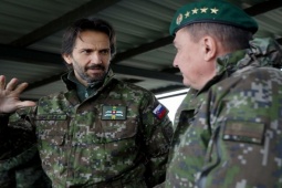 Thế giới - Nước thành viên NATO "than" tổn thất lớn vì viện trợ cho Ukraine