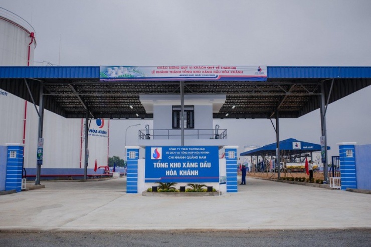 Tổng kho xăng dầu của Công ty TNHH TM và DV Tổng hợp Hòa Khánh. Ảnh: Hoakhanh.vn