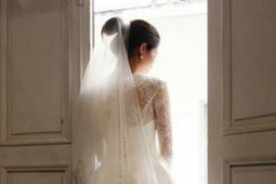 Bạn trẻ - Cuộc sống - Cùng khoe con dâu sắp cưới, hai chị em họ phát hiện ra một điều gây sốc