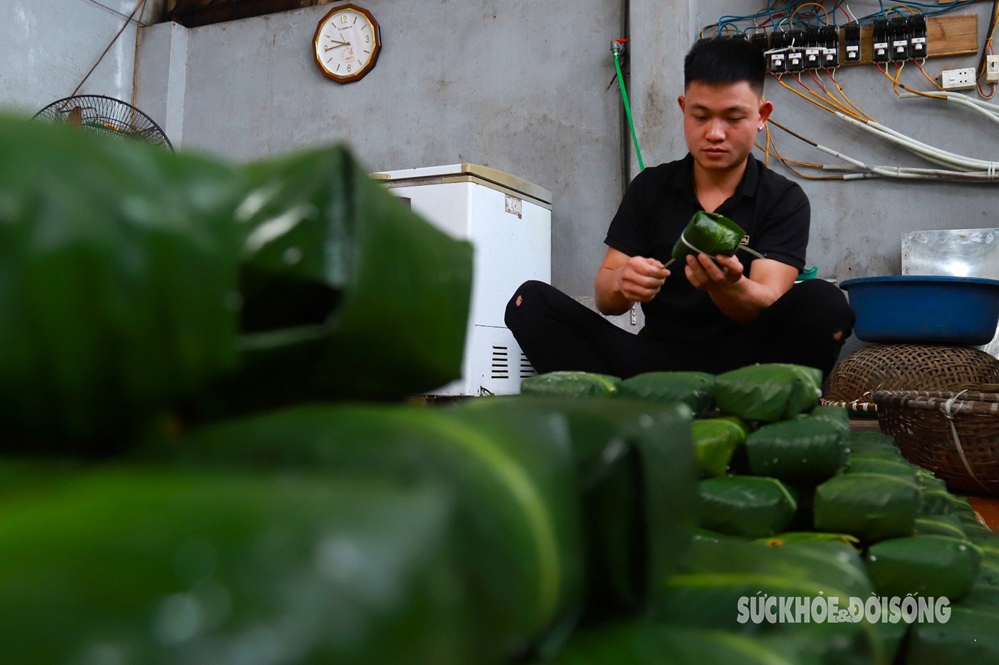 Bánh chưng làng Tranh Khúc nức tiếng gần xa- Ảnh 10.