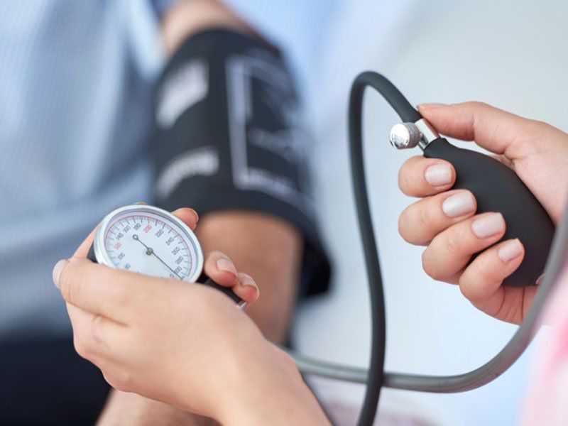 Người bị tăng huyết áp dễ mắc đột quỵ nếu không kiểm soát tốt.