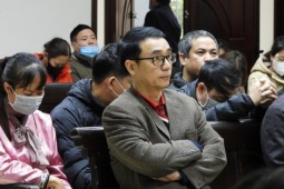 Bị cáo Trần Hùng khai đã "đuổi cổ" người có ý định biếu xén ra khỏi phòng làm việc