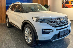 Ford Explorer giảm giá sâu để tìm kiếm khách hàng mới