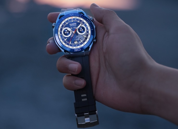 Đồng hồ Huawei Watch Ultimate.