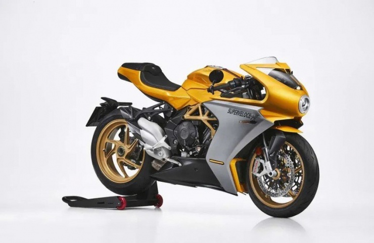 MV Agusta Superveloce 800 là mô tô màu vàng ba xi-lanh thẳng hàng. Ảnh: MV Agusta.