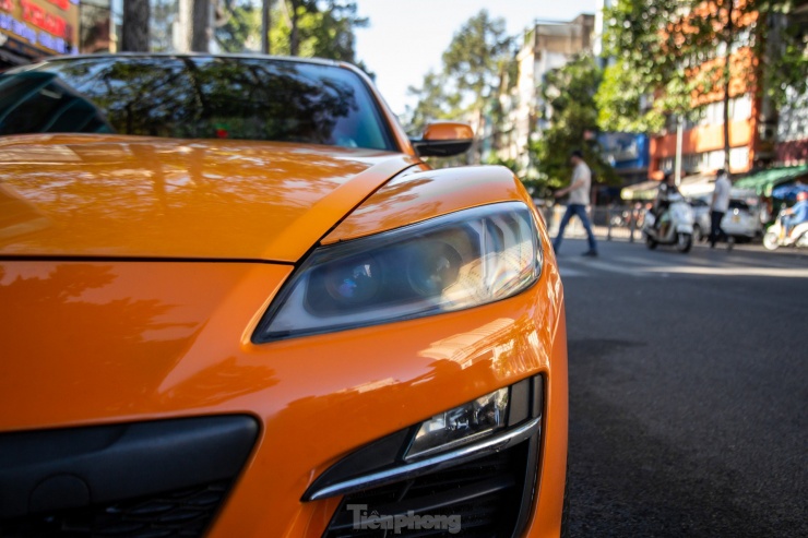 Orange Rx 8 Mazda RX-8 hàng hiếm xuất hiện trên đường phố Sài Gòn